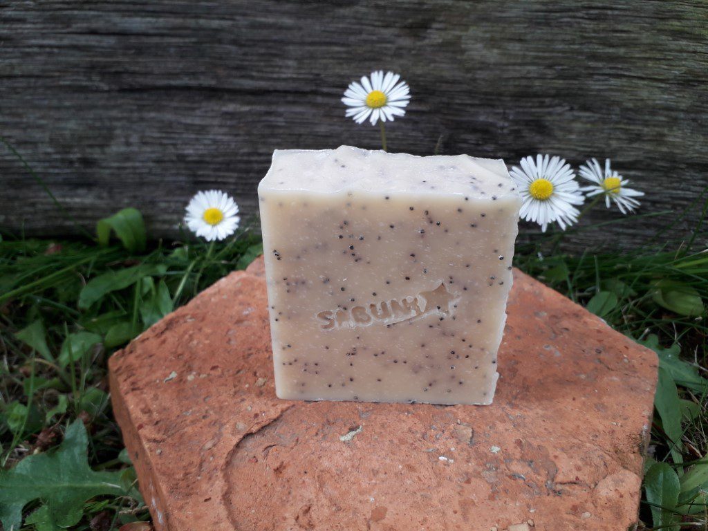 Savon KUSUGUA : Exfoliant - Litsée citronnée – Image 3