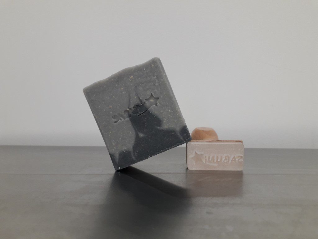 Savon à barbe NDEVU : Menthe poivrée - Charbon végétal activé – Image 4