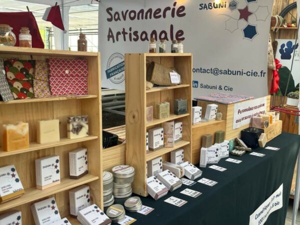 Savons naturels équitables testés fabriqués en France Yvelines<br />
